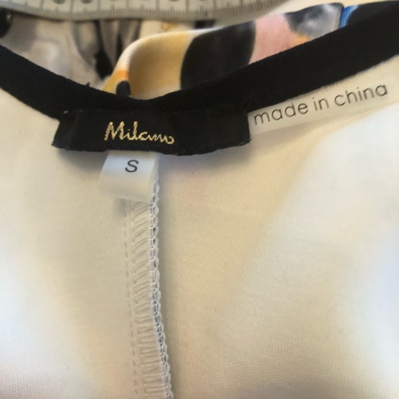 Sleeveless Floral Print Dress - Picture 4 of 10